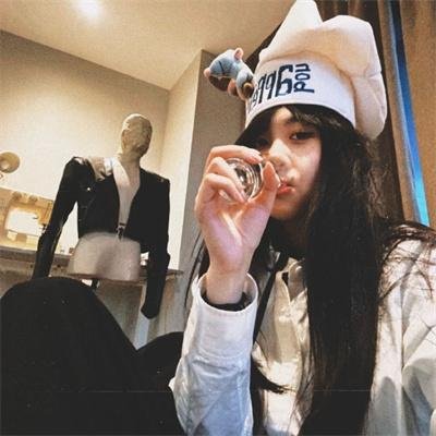 神子离尘入人间